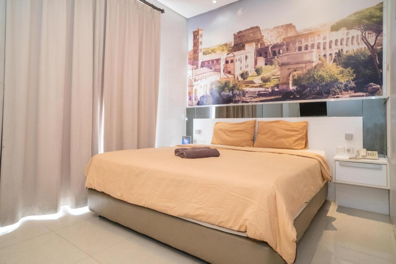 Reddoorz At Tirta Mansion Paramount Gading Cicayur Dış mekan fotoğraf
