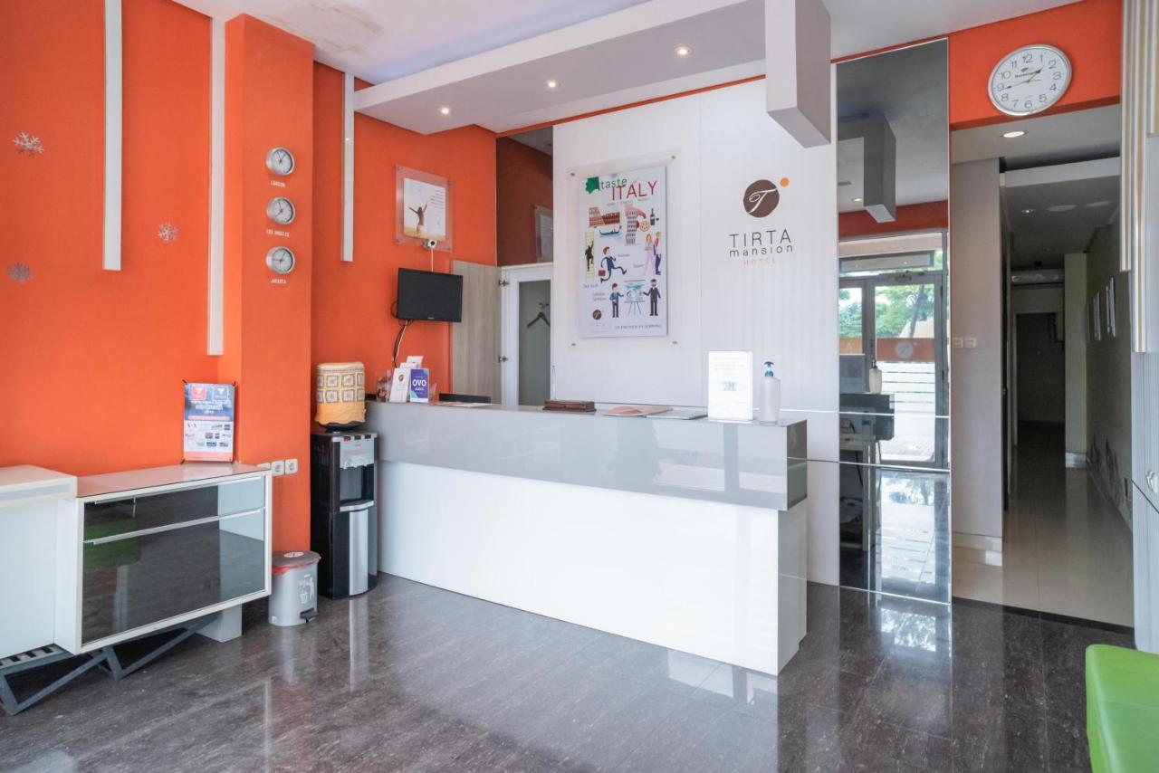 Reddoorz At Tirta Mansion Paramount Gading Cicayur Dış mekan fotoğraf