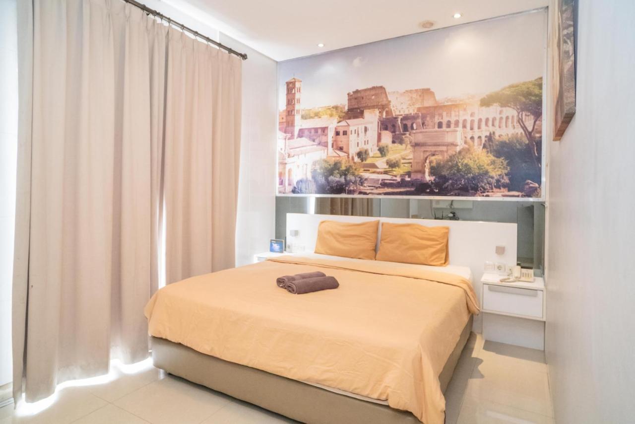 Reddoorz At Tirta Mansion Paramount Gading Cicayur Dış mekan fotoğraf